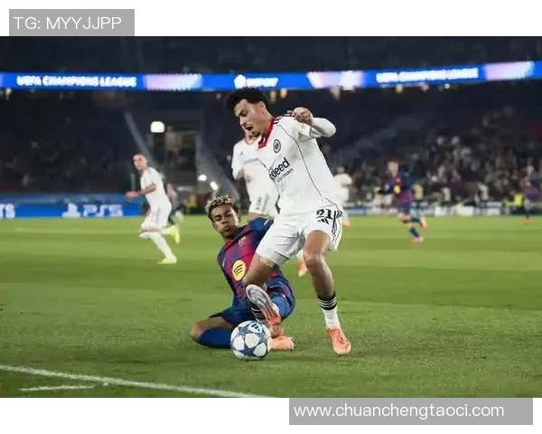 世界杯精彩对决尤文图斯逆转巴萨神奇扑救点燃全场激情