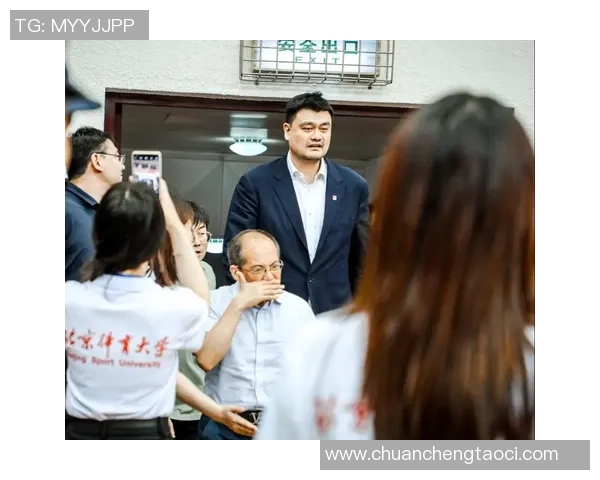 姚明在CUBA发言引发热议，篮球精神与教育理念的深度融合探讨