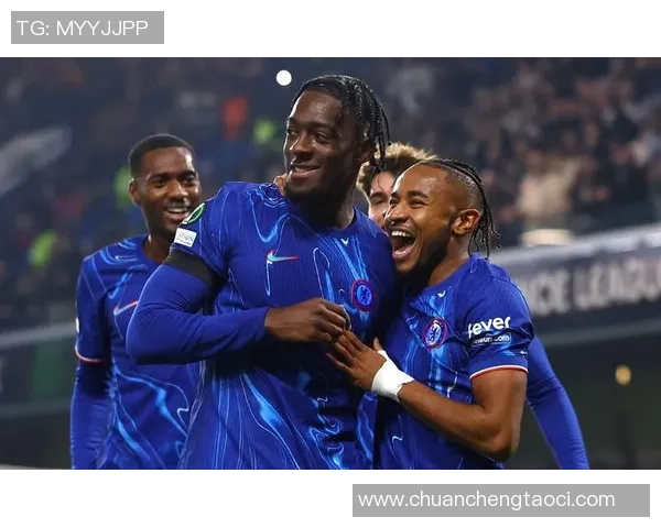 意甲激战那不勒斯狂胜切尔西6比2帽子戏法引发转会热议